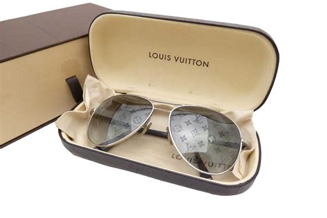 louis vuitton sunglasses monogram lenses.